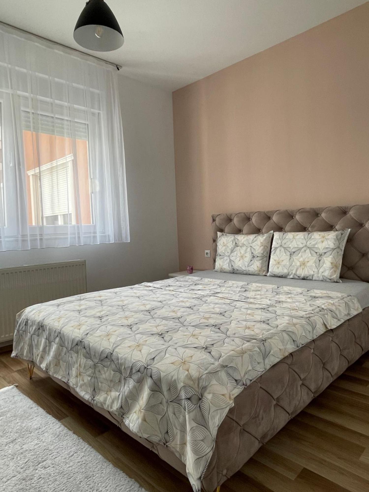 Entire Apartment - Near The Center Priština Exteriér fotografie